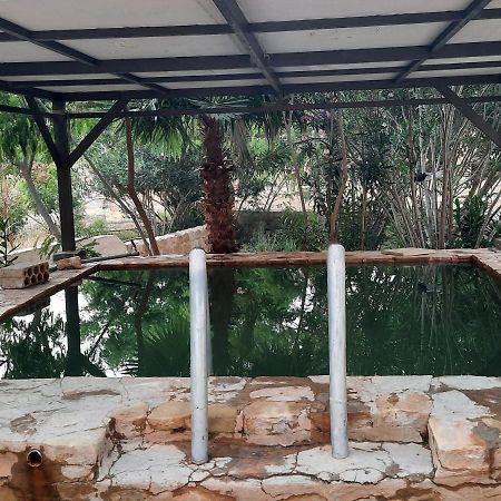 Afra Hot Springs Chalets At-Tafilah Exterior photo