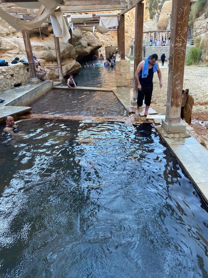Afra Hot Springs Chalets At-Tafilah Exterior photo