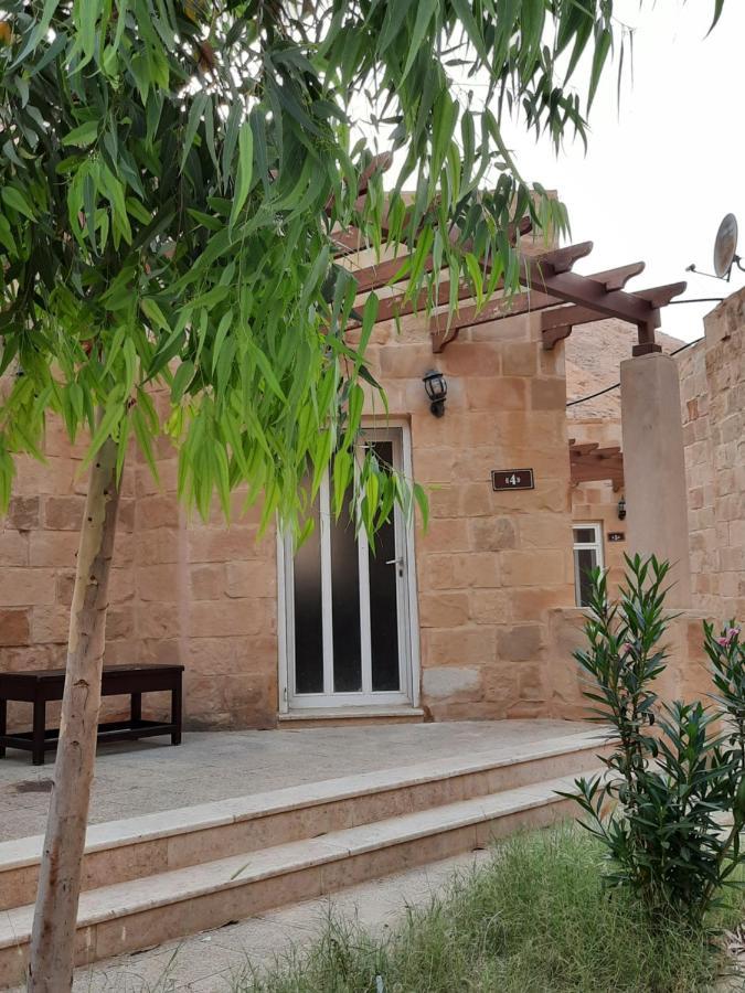 Afra Hot Springs Chalets At-Tafilah Exterior photo